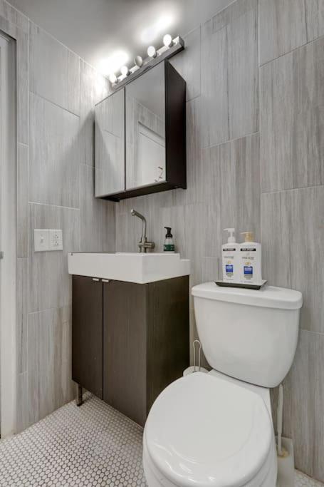 Stayatl Downtown High Rise Condo Атланта Экстерьер фото